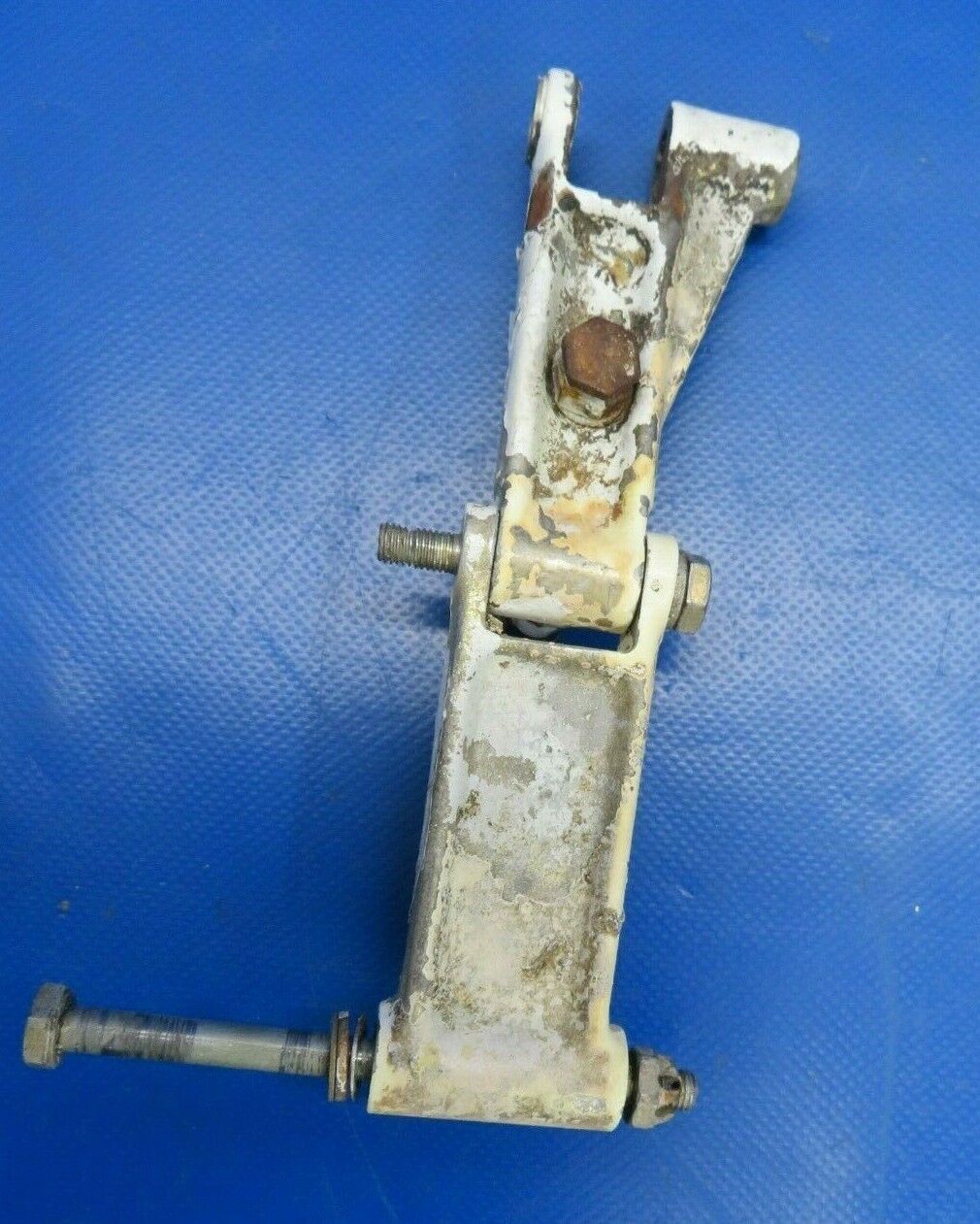 Beech Baron E-55 Link Nose Gear Steering 35-825173-2, 35-825035-2 (0120-35)