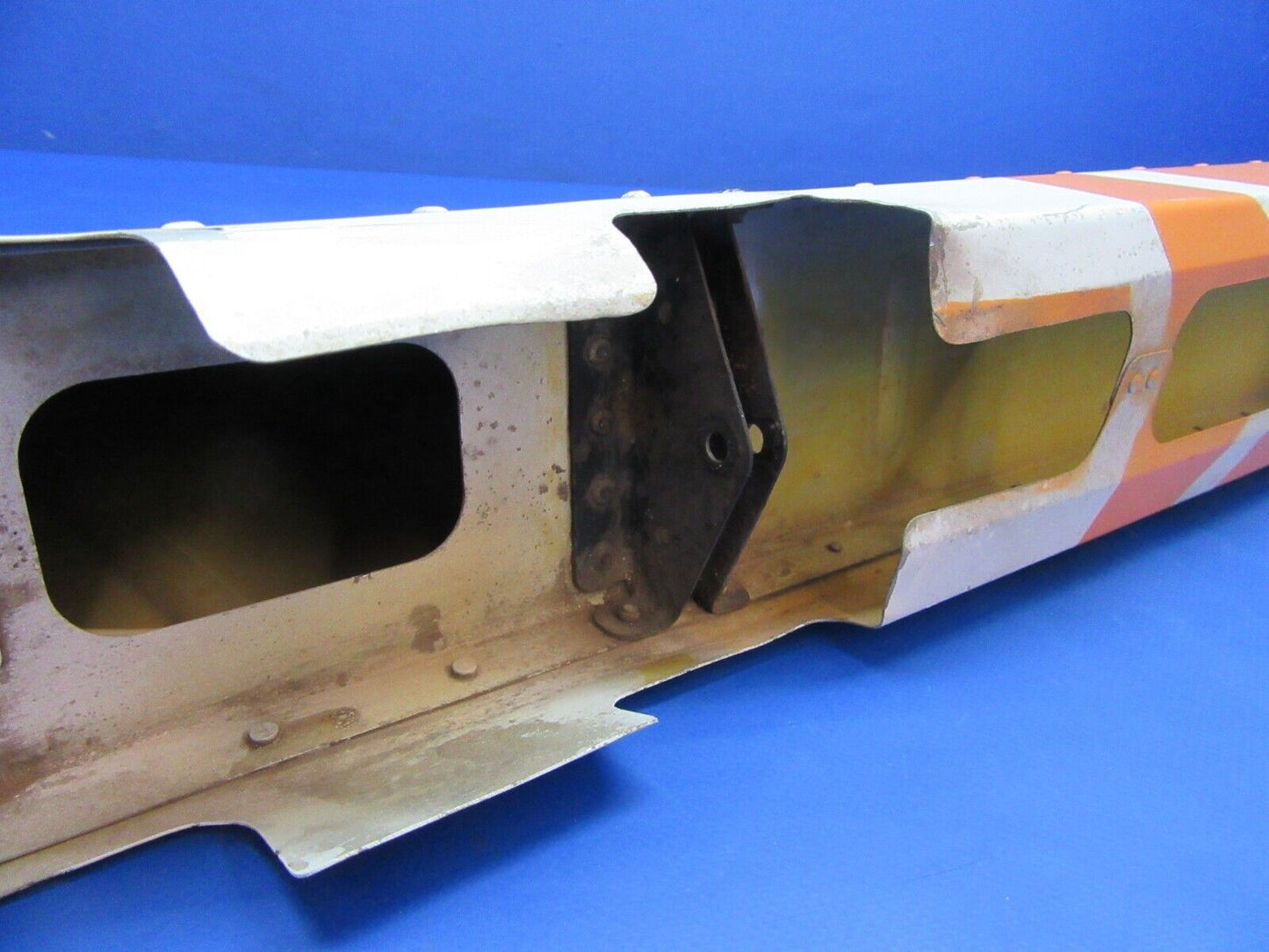 Piper PA-38-112 Tomahawk Rudder Assy P/N 77611-08 (0423-232)