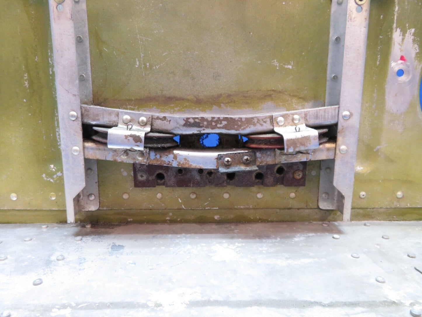 Piper PA-28-140 Spar Box Assy LWR Cockpit P/N 66689-00 (1123-125)