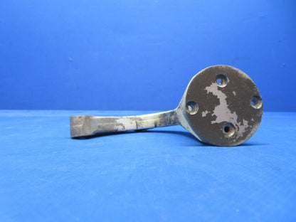 Cessna 310 / 310I Nose Gear Door Middle Hinge Assy P/N 0843538-1 (1023-149)