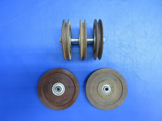 Beech 95-B55 Baron Pulley P/N MS20220-2, BHP-4 LOT OF 5 (0623-714)