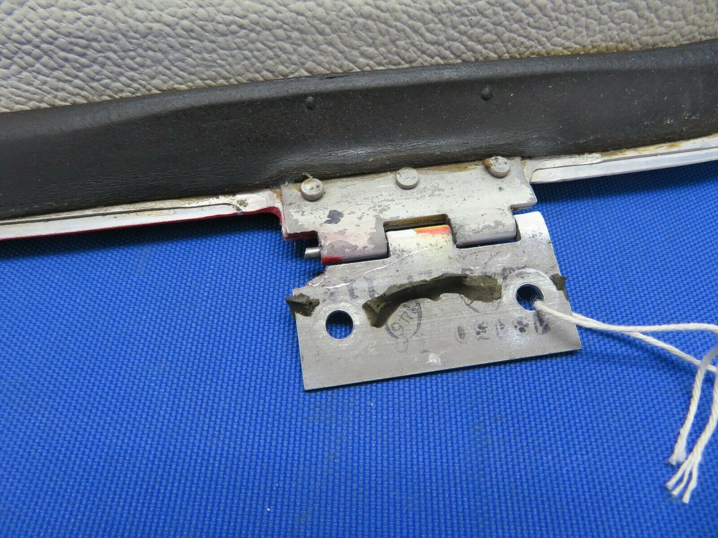 Rockwell Commander 112A Baggage Door - No Key P/N 43005-17 (1020-455)