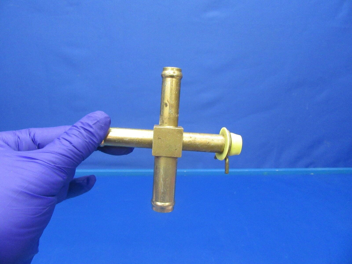 Beech Baron 58P Tee 4 Way De Ice System P/N 1K38-10-8-8-8 (0218-264)