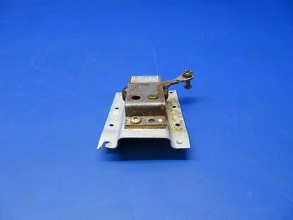 Airborne Fuel Selector LH P/N 1M2-3 (1022-384)