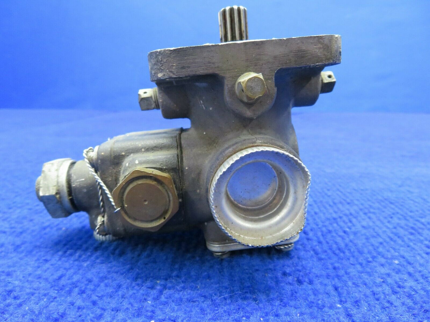 Continental W670 Titan Fuel Pump P/N CH-5495 CORE (0222-593)