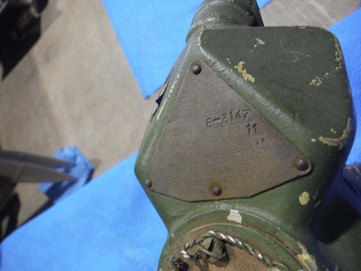 North American Rockwell / Delco Shock Absorber P/N 3171525  (0915-31)