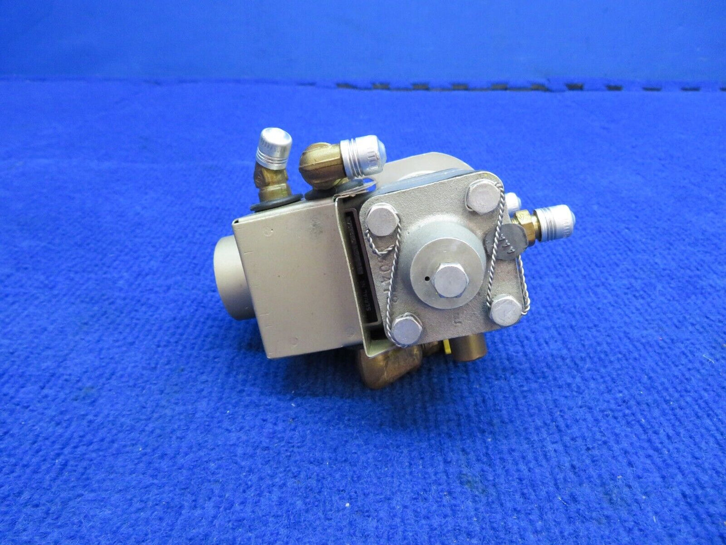 Continental Fuel Injection Pump Assy P/N 638154-1A6 CORE (0622-668)