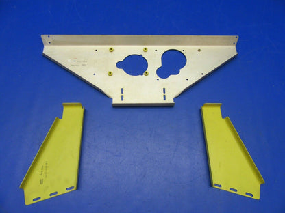 Beech Baron King Auto-Pilot Brackets P/N 047-3533-05 LOT OF 3 (0621-681)