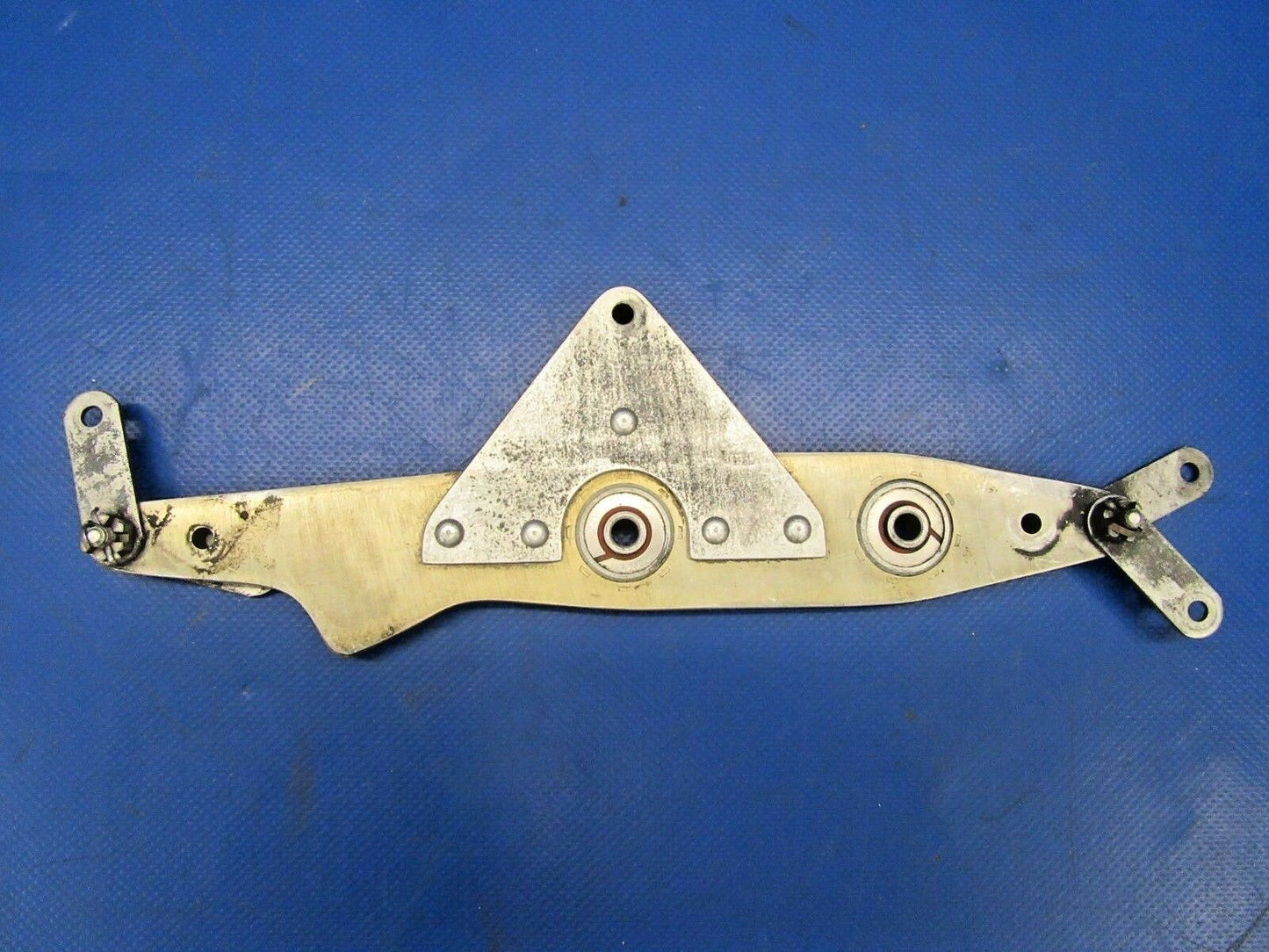 1956 Cessna 310 Elevator Bellcrank P/N 0814007-1 (1118-148)