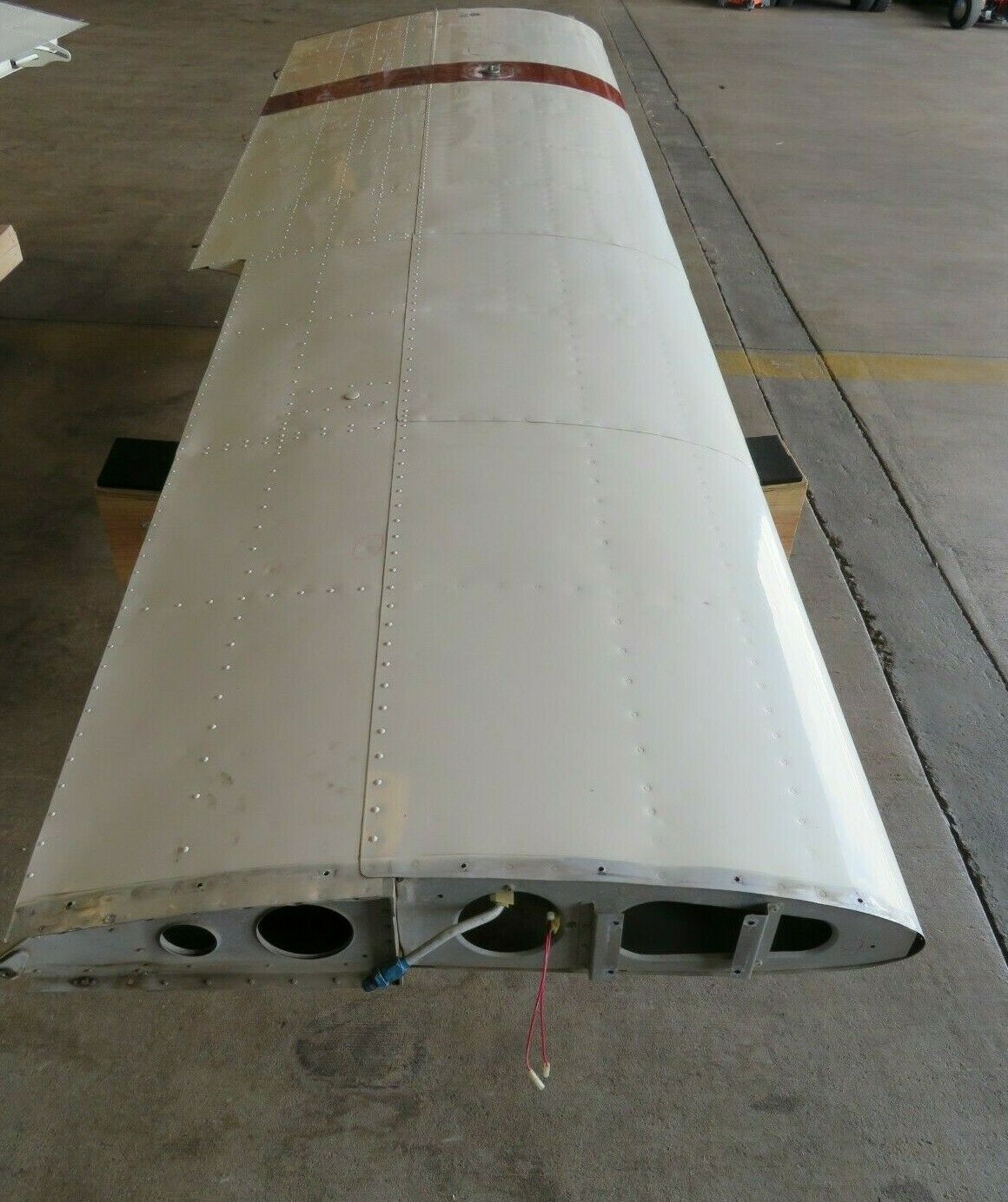 1975 Cessna Cardinal 177RG RH Wing Structure P/N 2022002-3 (0321-162)