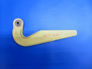 Piper Navajo Door Hinge P/N 47529-032, 464-672, 41984-000 NOS (0922-579)