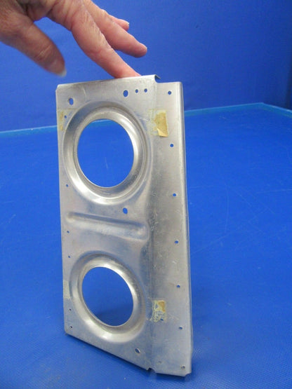 Cessna 182 Bulkhead P/N 0713634-3 NOS (0918-41)