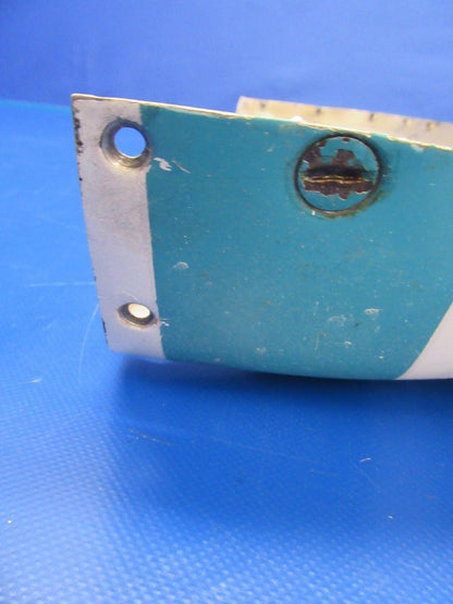 1972 Beech Baron 95-B55 Nose Bug LWR P/N 96-910011-157 (0118-49)