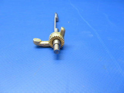 Avstar Carburetor Throttle Shaft P/N AV13-1521 NOS (0922-26)