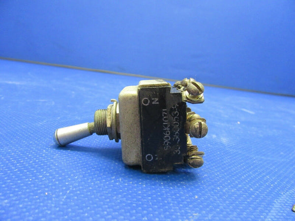 Beech 95-B55 Baron Toggle Switch P/N 8906K1071 (0721-356)