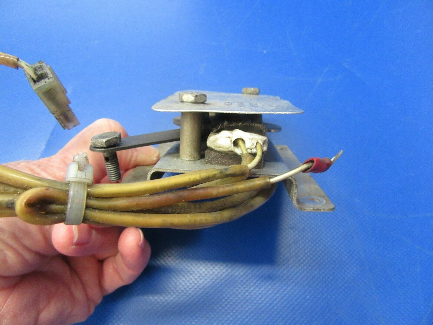 Cessna P210N / 210 Switch Assy Gear Warning & Fuel Pump 1270727-1 (0919-304)