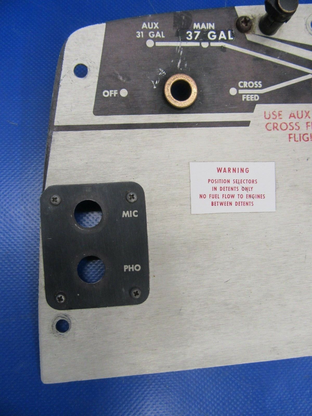 Beech Baron 95-B55 Panel & Cam Fuel Selector Valve P/N 96-920012-5 (1217-92)