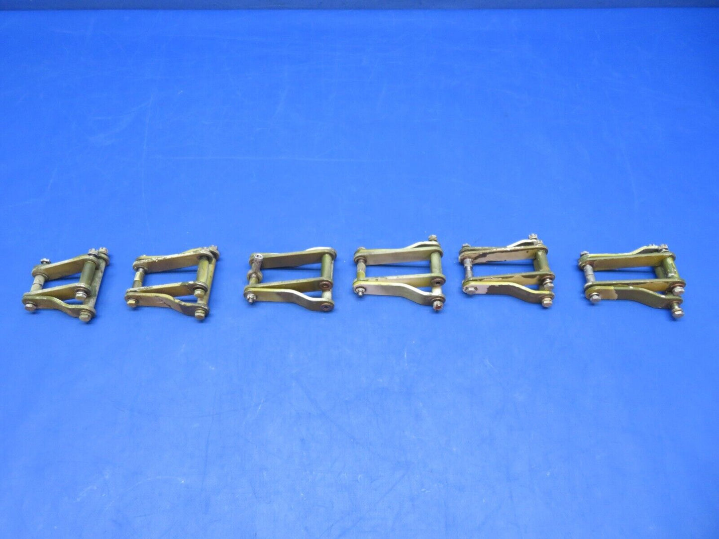 Cessna 310 / 310Q Flap Scissors INBD & OTBD Link P/N 0862101 LOT OF 6 (0923-308)