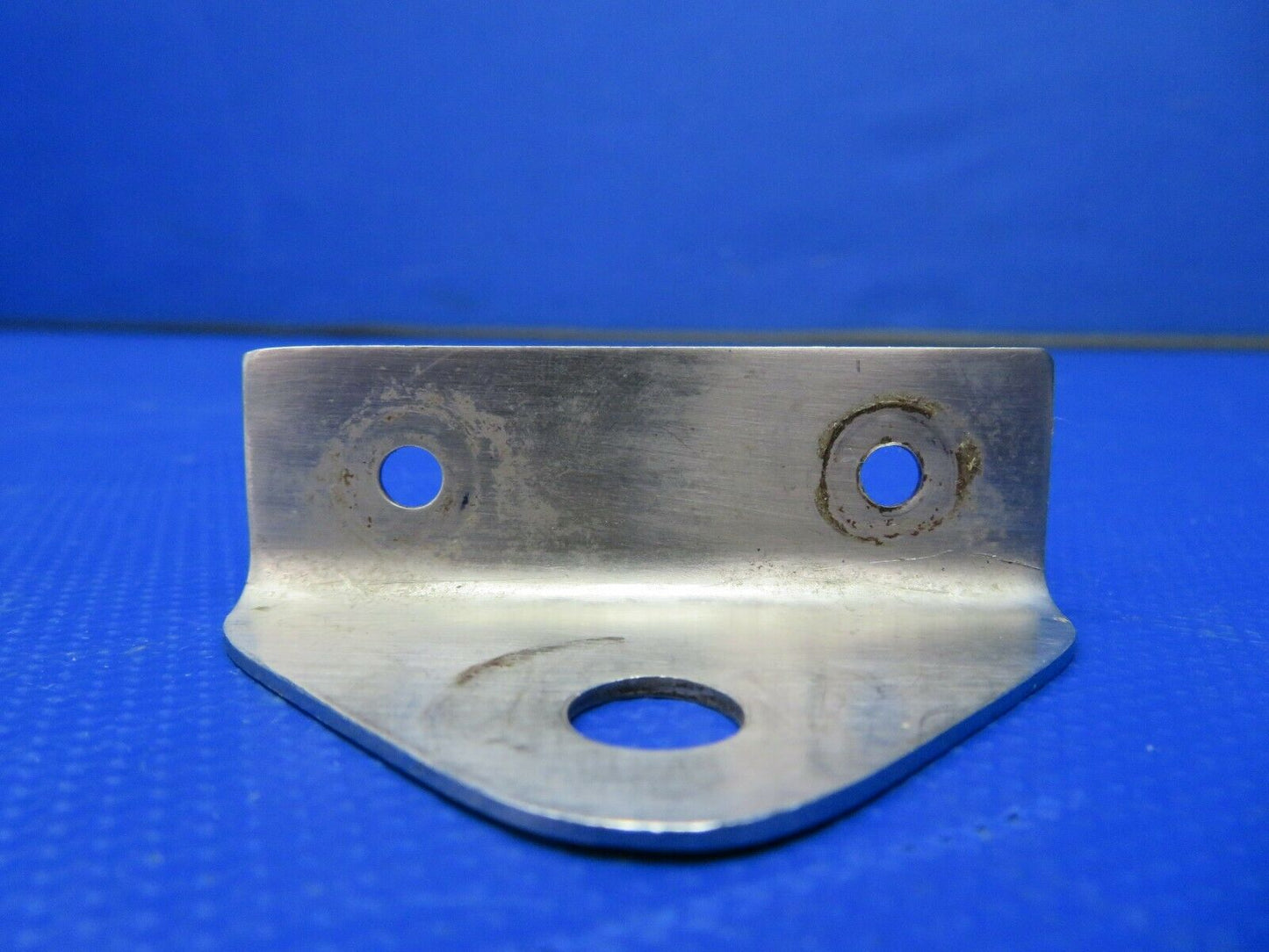 Beech 58 Baron Bracket Seat Belt P/N 36-530011-35 (0521-98)