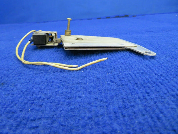 Beech 58 Baron Heat Control Bellcrank & Switch P/N 95-550002-31 (0322-769)