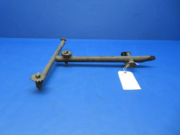 Piper PA-28 Control Column Tee Bar P/N 62703-33 (0723-375)