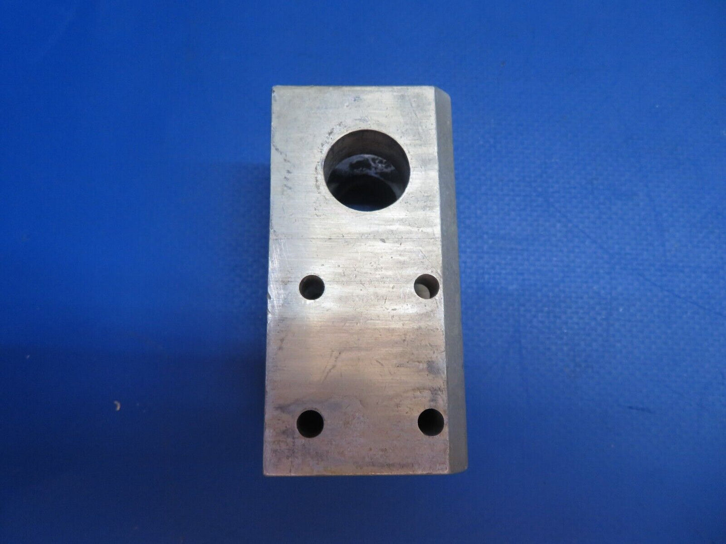 Cessna 172E / 172 Rear Spar Bearing Block P/N 0512122 (0223-513)