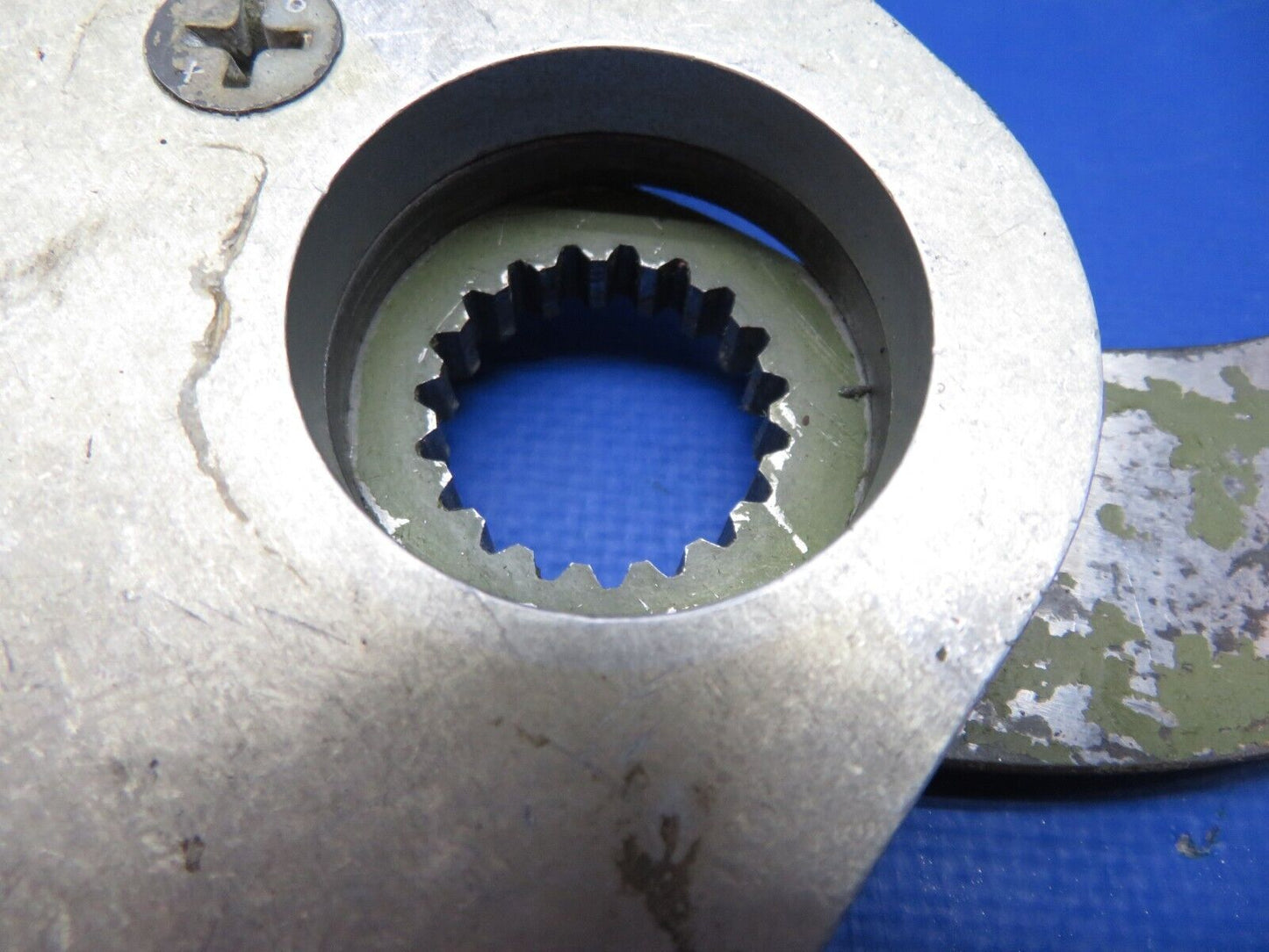 Cessna 310 / 310Q Nose Gear Retract Bellcrank, Pulley P/N 0811908-1 (0823-742)