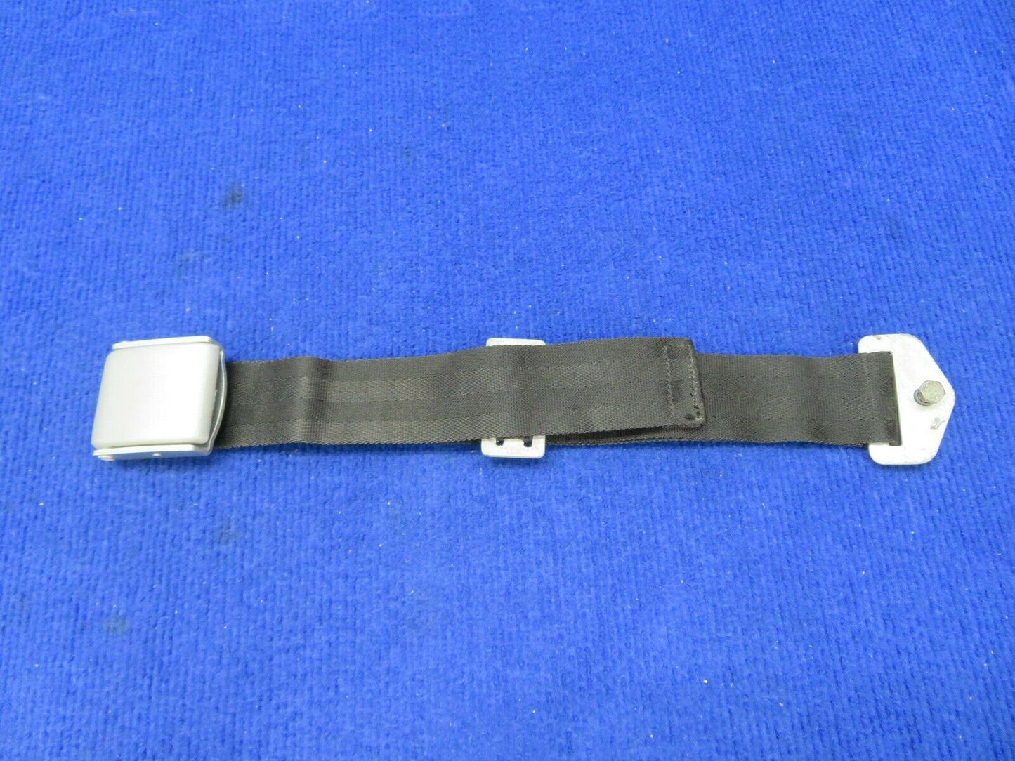 1956 Cessna 310 Seat Belt Davis Aircraft Products FDC-5900-134R-2-080 (0422-462)