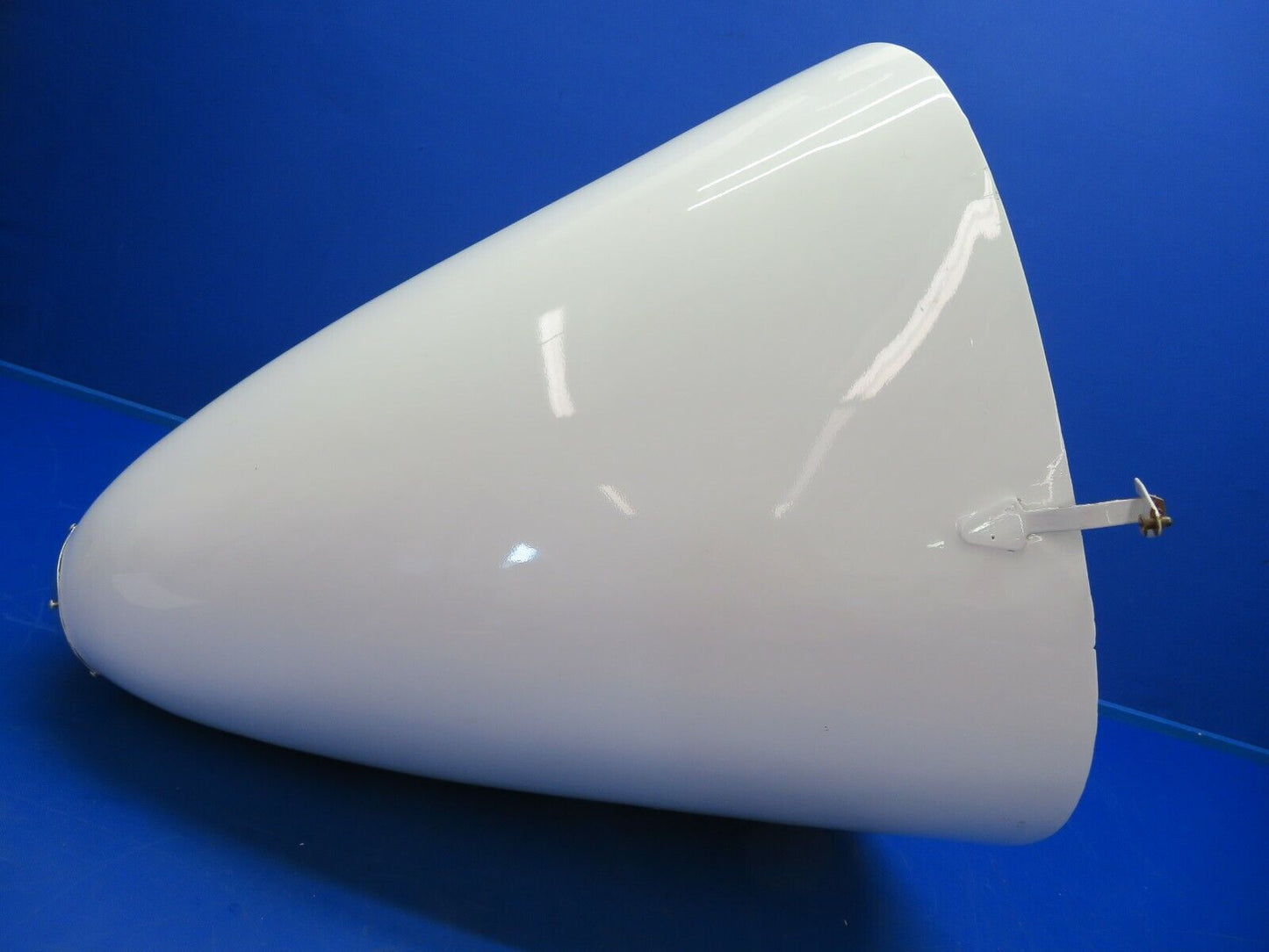 1964 Beech Baron 95-B55 Nose Cone w/ Taxi Light P/N 96-410021-607 (0620-552)