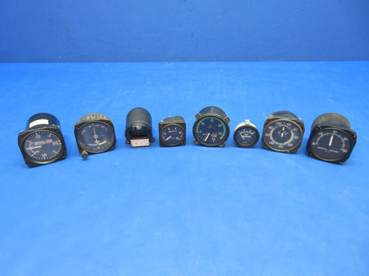 Piper PA-28-140 Aircraft Instruments Man Cave / Decoration LOT OF 8 (0923-480)