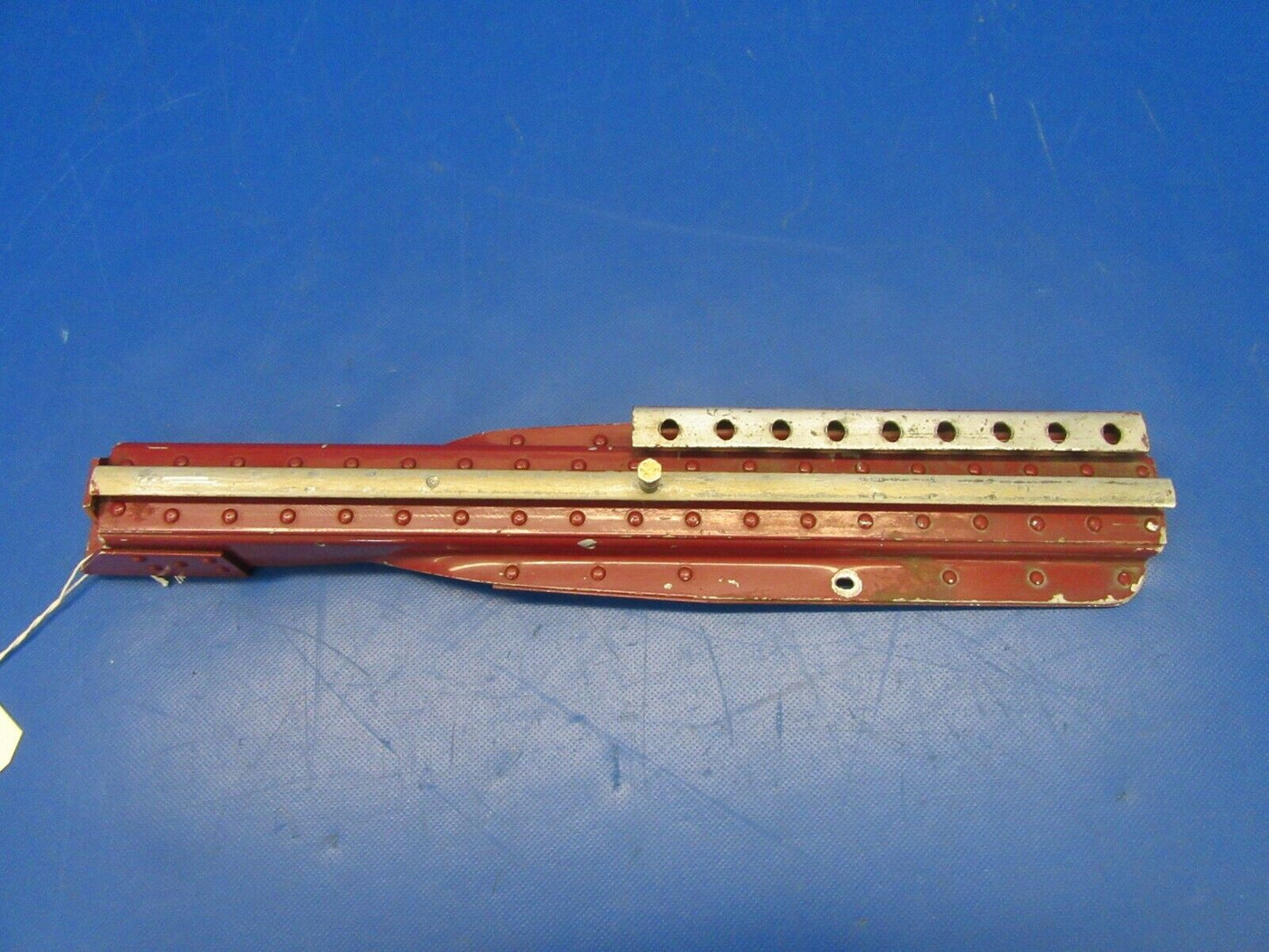 Cessna 310P Track Assy RH Seat INBD P/N 0812987-7 (0819-167)
