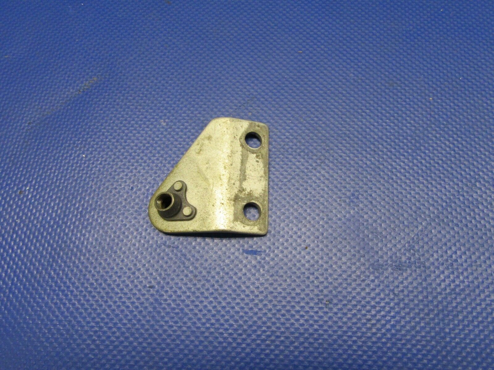 Cessna 210 / T210N Seat Belt Fitting LH OTBD P/N 2011028-7 (0321-453)