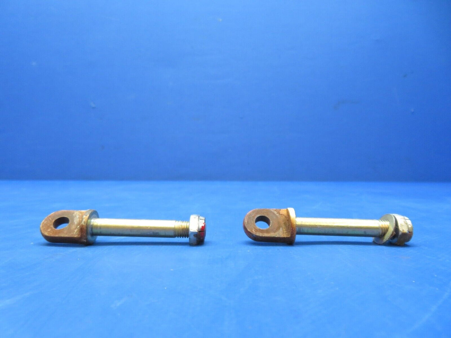 Piper PA-28-140 Bolt Cabin Door Hinge Attach P/N 402-057 LOT OF 2 (1123-127)