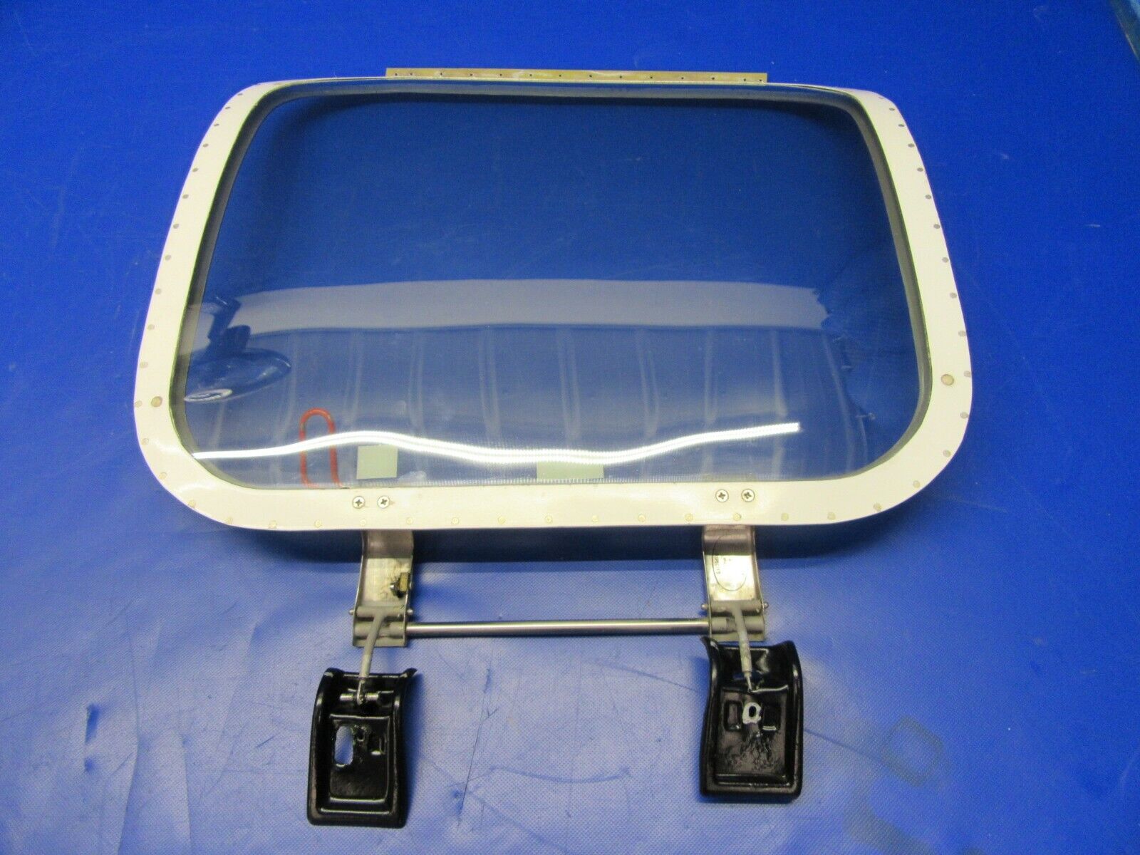 Beech Baron 95-A55 LH Emergency Exit Window P/N 35-410291-146 (0420-264)