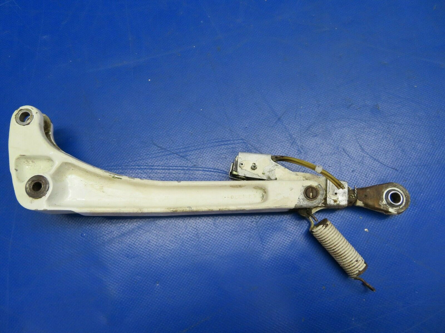 Cessna 310P Main Gear Retract Bellcrank P/N 5041001-2 (0620-737)