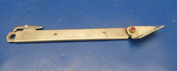 Cessna 310 Nose Baggage Door Prop / Stop P/N 5211185-1 (1218-126)