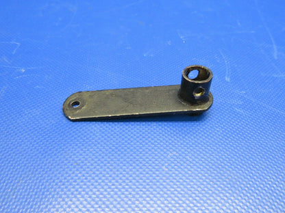Piper PA-32R-300 Lance Fuel Selector Arm Control P/N 65392-000 (0121-188)