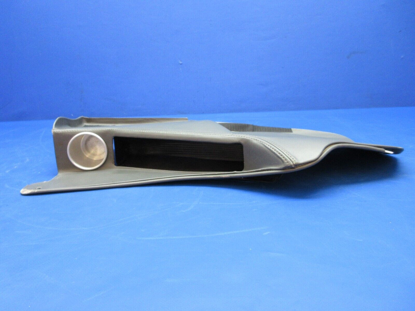 Diamond DA-42 Storage Pocket Assy Front RH P/N D60-2510-94-00_1 (0623-124)