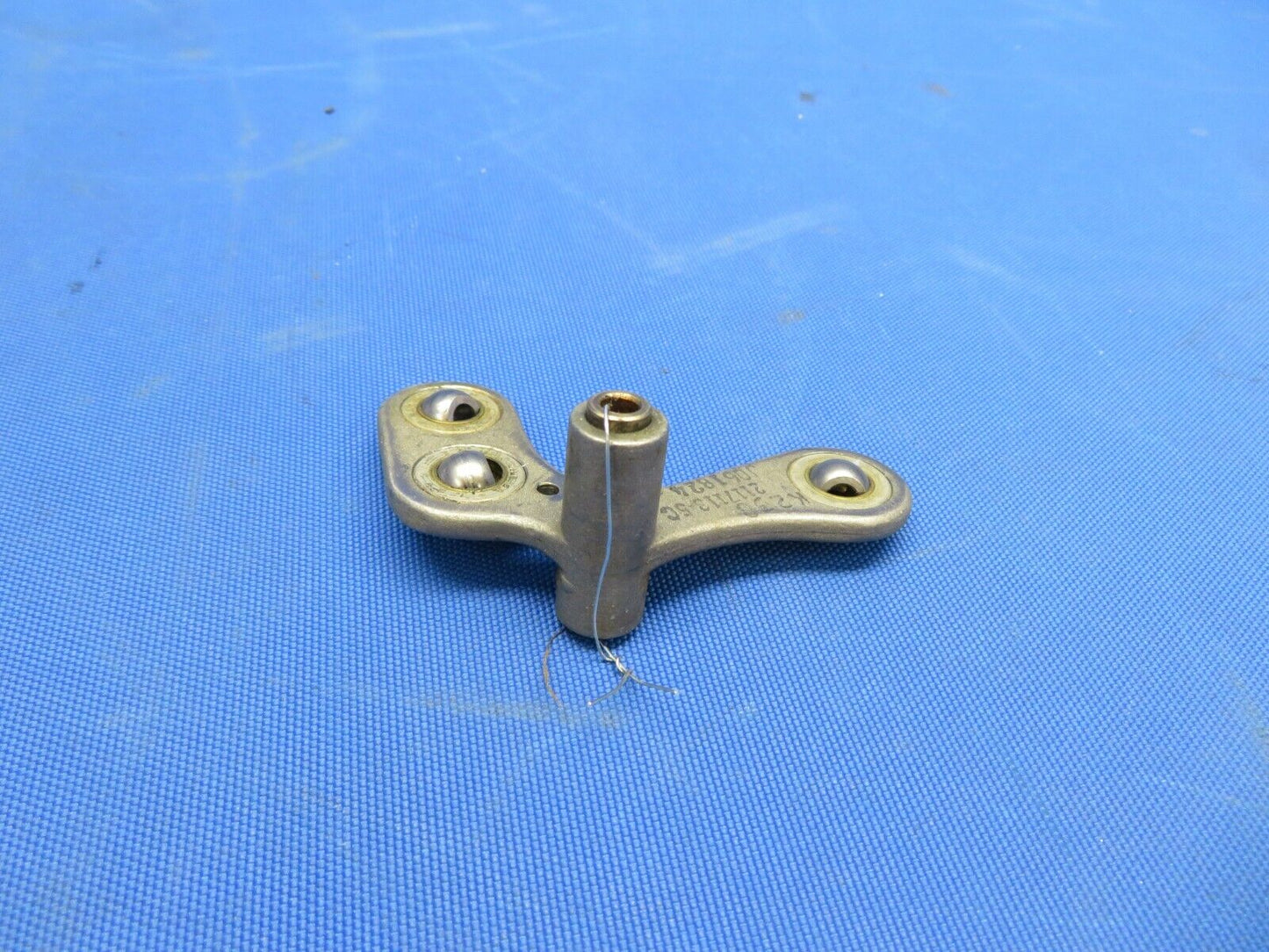 Cessna P210N / 210 Cabin Door Bellcrank P/N 2117113-1 (1020-138)