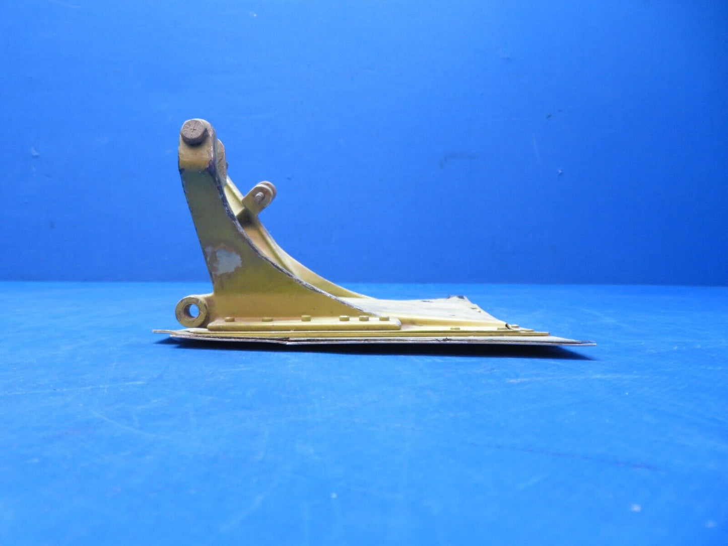 Beech D18 RH Center Cowl Flap Door P/N 185971RH (1023-204)