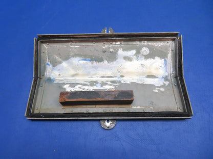 Piper PA-28-140 Battery Box Assy w/ Lid P/N 63888-00 (1123-161)