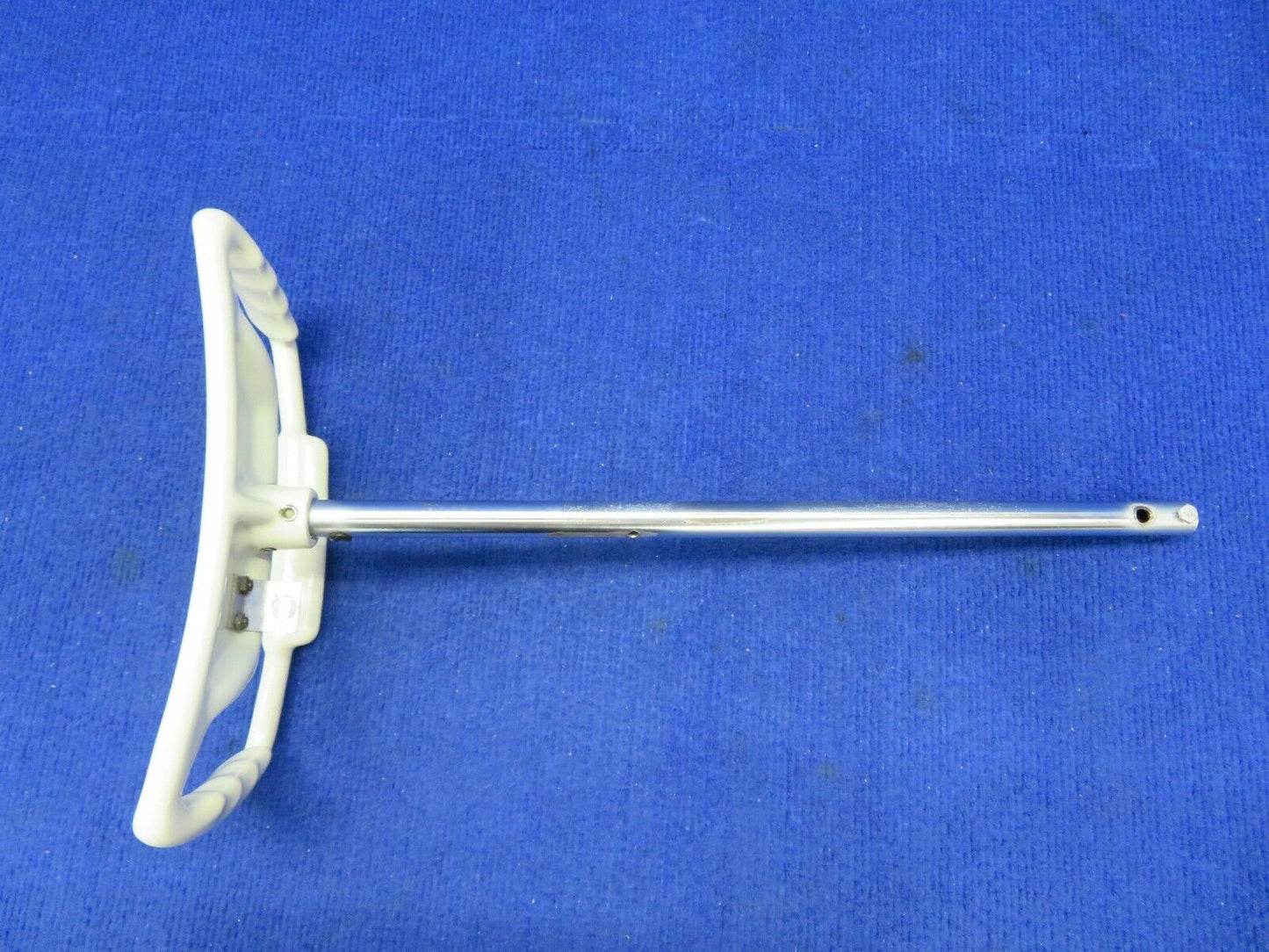 1956 Cessna 310 Control Wheel / Yoke & Tube P/N 0861300-47 (0422-472)