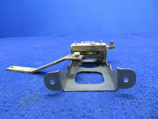 Socata TB-9 FWD RH Box Door Latch Mechanism P/N 25025005 (0522-605)