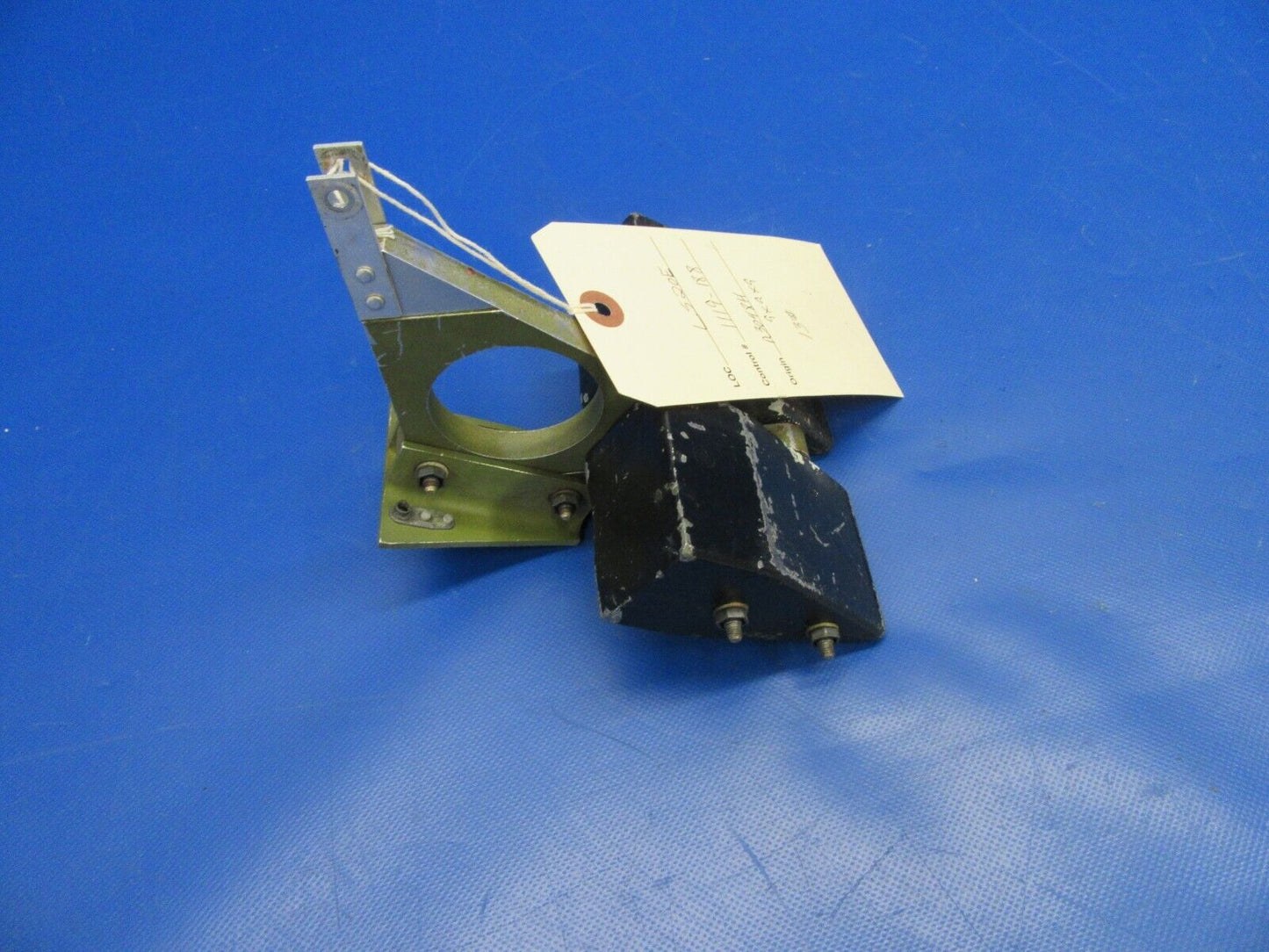 Piper PA-34-200T Seneca II Bobweight Assy P/N 37638-06, 37638-006 (1119-188)