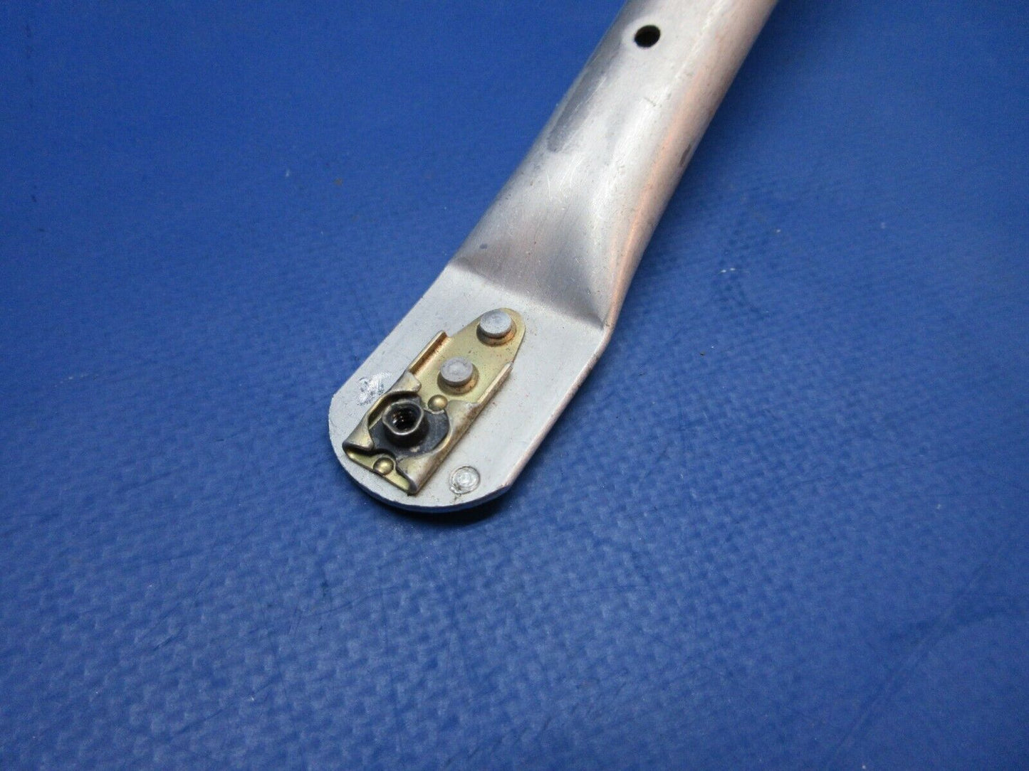 Piper PA-28-140 Radio Cooling Tube Assy P/N 67469-00 (0823-174)