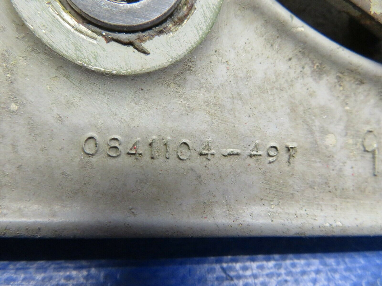 Cessna 310P Bellcrank Assy LH Main Gear P/N 0841104-3, 0843500-6 (0620-739)