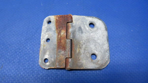 Cessna 150 / 150F Middle Door Hinge Bracket P/N 0411579-9 (0523-838)