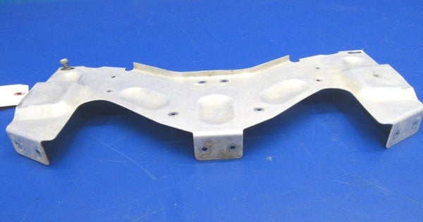 Cessna 210 E Bulkhead Main Gear Actuator P/N 1291140-3 (0618-95)