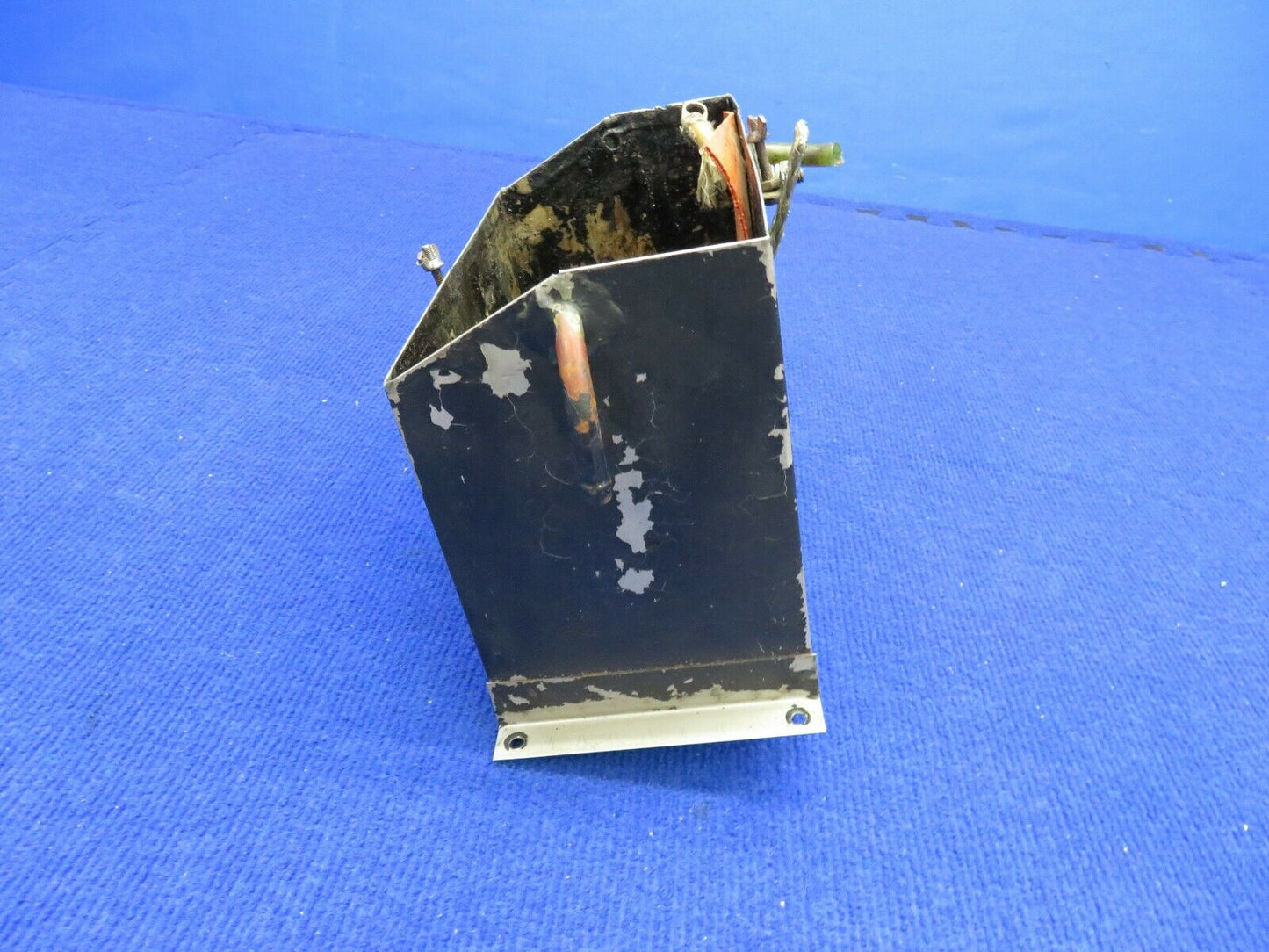 Piper PA-32-300 Cherokee Battery Box w/ Lid & Cutler Hammer 12V Relay (0122-485)