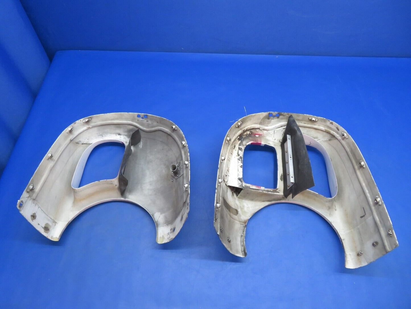 Piper Aerostar 602P Nose Cowl Assy RH / LH P/N 230030-503 (0123-895)